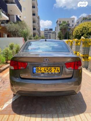 קיה פורטה LX אוט' 1.6 (126 כ"ס) בנזין 2011 למכירה בפתח תקווה