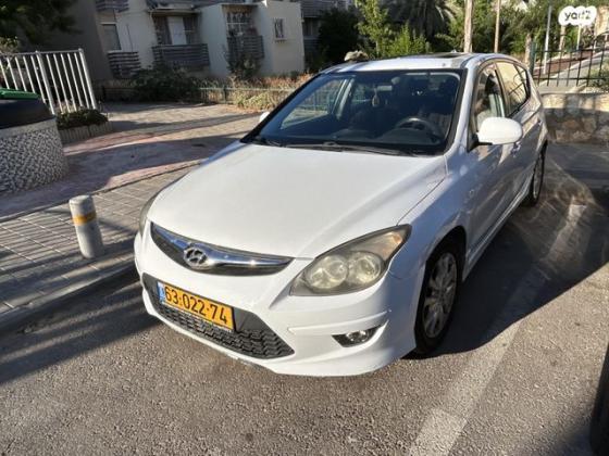 יונדאי i30 Supreme אוט' 1.6 (126 כ''ס) בנזין 2011 למכירה בבת ים