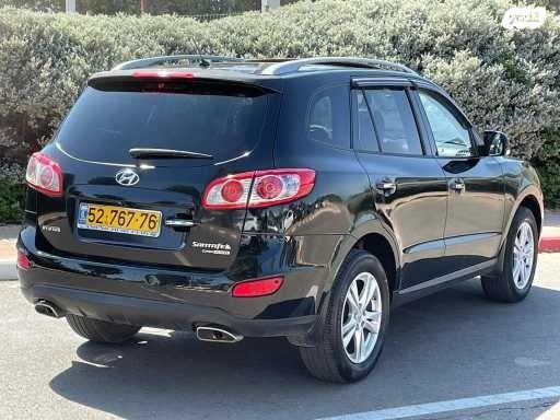 יונדאי סנטה פה 4X4 Luxury אוט' דיזל 7 מק' 2.2 (197 כ''ס) דיזל 2011 למכירה בנתניה