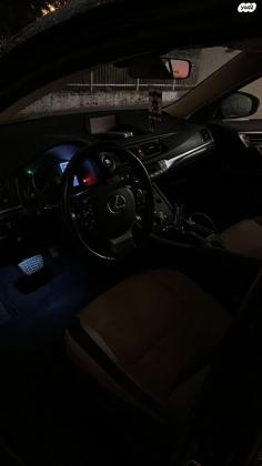 לקסוס CT200H Premium הייבריד אוט' 1.8 (99 כ"ס) בנזין 2018 למכירה ביקנעם עילית