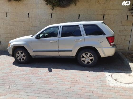 ג'יפ / Jeep גרנד צ'ירוקי 4X4 Laredo אוט' 3.7 (209 כ''ס) בנזין 2009 למכירה בצור הדסה