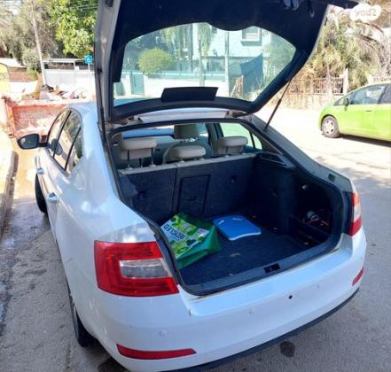 סקודה אוקטביה Style אוט' 1.2 (110 כ"ס) בנזין 2017 למכירה בעומר