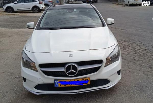 מרצדס CLA CLA180 SE אוט' 1.6 (122 כ''ס) בנזין 2017 למכירה בפתח תקווה