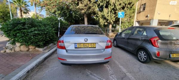 סקודה אוקטביה Ambition אוט' 1.2 (105 כ''ס) בנזין 2014 למכירה בלוד