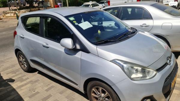 יונדאי i10 Supreme אוט' 1.2 (87 כ"ס) בנזין 2017 למכירה בפתח תקווה