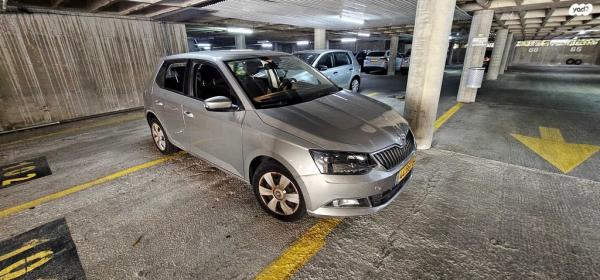 סקודה פאביה Ambition אוט' 1.2 (110 כ''ס) בנזין 2015 למכירה בתל אביב יפו