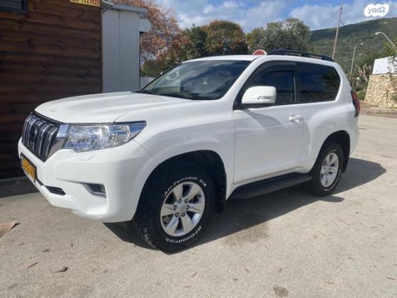 טויוטה לנד קרוזר קצר 4X4 Luxury SWB אוט' 3 דלתות דיזל 2.8 (204 כ''ס) דיזל 2021 למכירה בעבדון