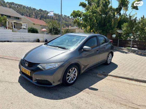 הונדה סיוויק האצ'בק החדשה Comfort אוט' 1.8 (142 כ''ס) בנזין 2015 למכירה בעפולה