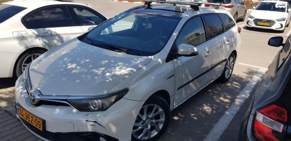 טויוטה אוריס הייבריד TS Sky סטיישן הייבריד אוט' 1.8 (99 כ"ס) בנזין 2017 למכירה בחדרה