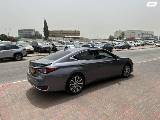 לקסוס ES300H Premium הייבריד אוט' 2.5 (178 כ''ס) בנזין 2020 למכירה בכפר סבא