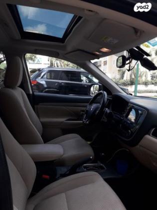 מיצובישי אאוטלנדר Instyle אוט' 7 מק' 2.0 (150 כ"ס) בנזין 2016 למכירה בהרצליה