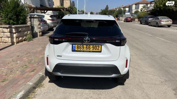 טויוטה יאריס קרוס Sky אוט' 1.5 (125 כ''ס) בנזין 2022 למכירה ברמת יוחנן