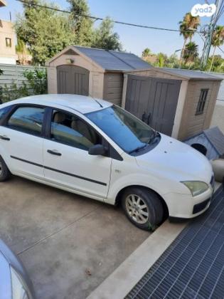 פורד פוקוס Trend-X סדאן אוט' 1.6 (100 כ''ס) בנזין 2007 למכירה בקדימה צורן