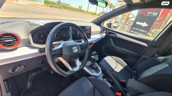 סיאט ארונה FR אוט' 5 דל' 1.5 TSI (150 כ"ס) בנזין 2022 למכירה בחיפה