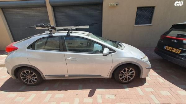 הונדה סיוויק האצ'בק החדשה Comfort אוט' 1.8 (142 כ''ס) בנזין 2013 למכירה בגן יבנה