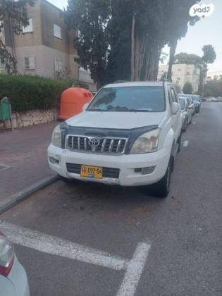 טויוטה לנד קרוזר ארוך 4X4 Luxury אוט' דיזל 8 מק' 3.0 (166 כ''ס) דיזל 2008 למכירה בחיפה