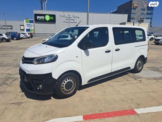 טויוטה פרואייס אוט' דיזל 8 מק' 4 דל' 2.0 (177 כ''ס) דיזל 2018 למכירה בנתניה