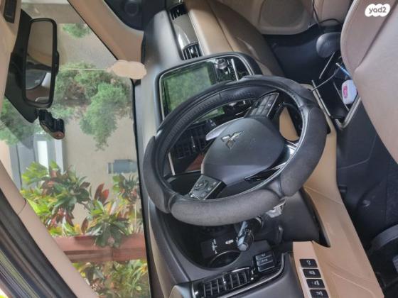 מיצובישי אאוטלנדר Premium אוט' 7 מק' 2.0 (150 כ''ס) בנזין 2020 למכירה בחיפה