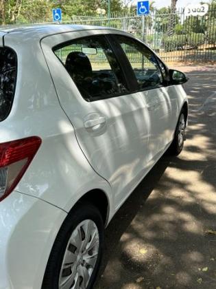 טויוטה יאריס Sol אוט' 1.3 (99 כ"ס) בנזין 2014 למכירה בהוד השרון