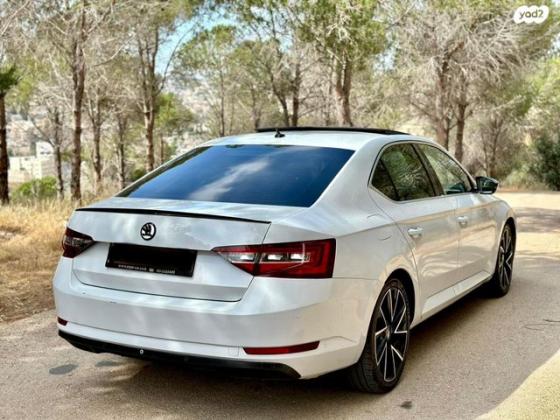 סקודה סופרב (עד 2019) Style אוט' 2.0 (220 כ"ס) בנזין 2016 למכירה בנצרת