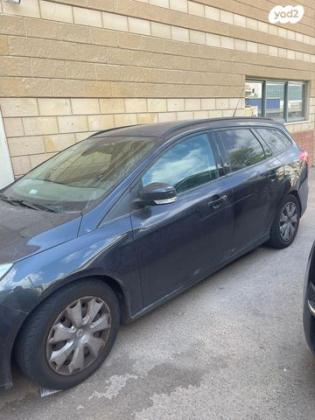פורד פוקוס Trend סטיישן אוט' 1.6 (125 כ''ס) בנזין 2012 למכירה בקדימה צורן