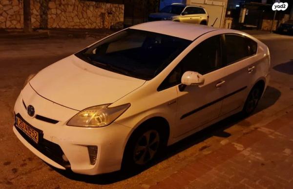 טויוטה פריוס GLI הייבריד אוט' 1.8 (99 כ"ס) בנזין 2013 למכירה במבשרת ציון