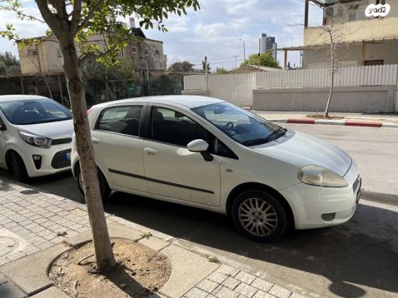 פיאט פונטו גרנדה (דור III) Dynamic רובוטית 1.4 (75 כ''ס) בנזין 2009 למכירה בבאר שבע