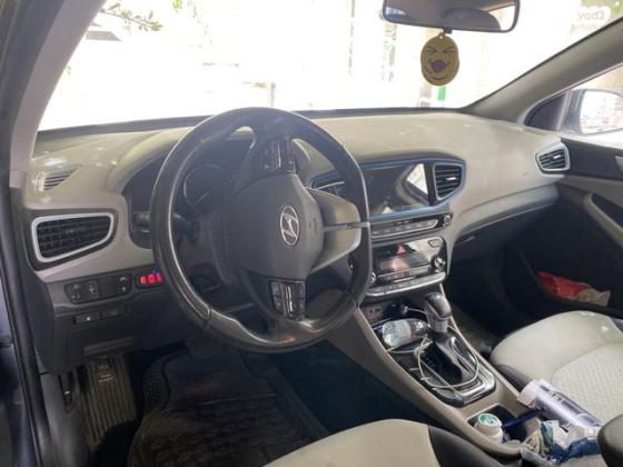 יונדאי איוניק Premium הייבריד אוט' 1.6 (141 כ"ס) בנזין 2018 למכירה באום אל פחם