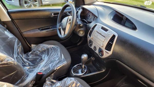 יונדאי i20 Instyle אוט' 1.4 (100 כ''ס) בנזין 2012 למכירה בבאר שבע