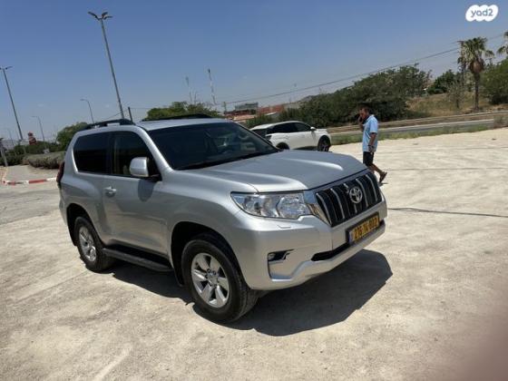 טויוטה לנד קרוזר קצר 4X4 Luxury אוט' דיזל 2.8 (177 כ"ס) דיזל 2020 למכירה בבית שאן