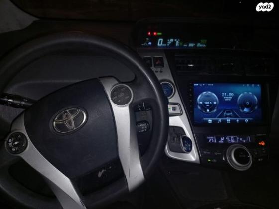 טויוטה פריוס פלוס הייבריד אוט' 1.8 (99 כ''ס) בנזין 2013 למכירה ברכסים