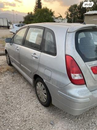 סוזוקי ליאנה GLS הצ'בק אוט' 1.6 (107 כ''ס) בנזין 2004 למכירה ברשפים