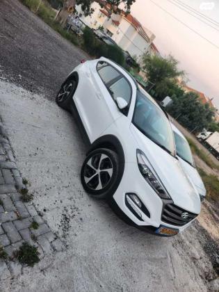 יונדאי טוסון Open Sky אוט' בנזין 2.0 (155 כ"ס) בנזין 2017 למכירה ברחובות