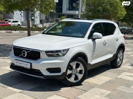 וולוו XC40 T4 Momentum Plus אוט' 2.0 (190 כ''ס) בנזין 2019 למכירה בחולון