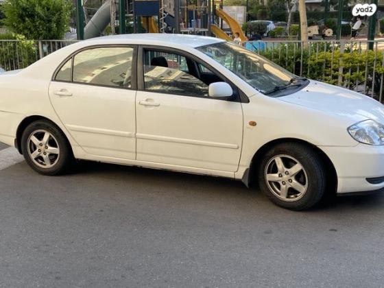 טויוטה קורולה GLI אוט' 1.6 (110 כ''ס) בנזין 2004 למכירה באור יהודה