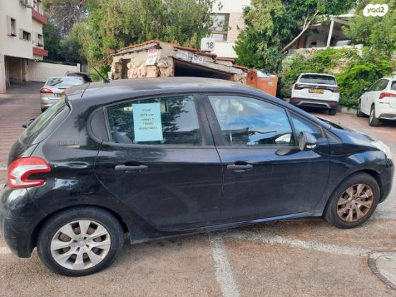 פיג'ו 208 Access רובוטית 1.2 (82 כ"ס) בנזין 2014 למכירה בחיפה