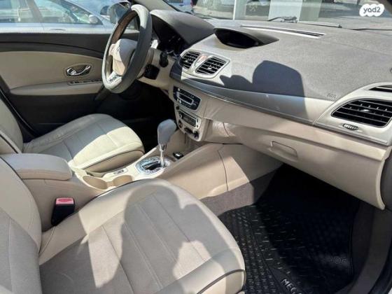 רנו מגאן דור 3 (2009-2017) Privilege אוט' דיזל 1.5 (110 כ''ס) דיזל 2015 למכירה בראשון לציון