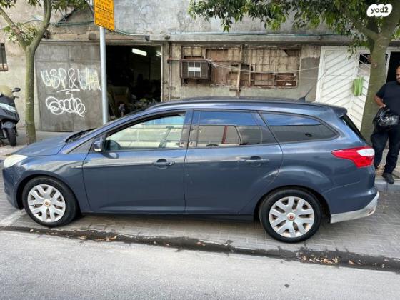 פורד פוקוס Trend סטיישן אוט' 1.6 (125 כ''ס) בנזין 2012 למכירה בתל אביב יפו