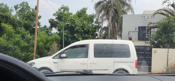 פולקסווגן קאדי Trendline אוט' דיזל 5 מק' 4 דל' 2.0 (102 כ''ס) דיזל 2018 למכירה במועצה אזורית לב השרון