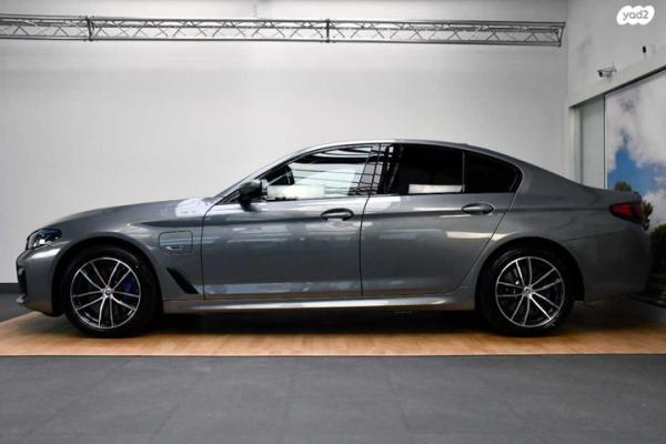 ב.מ.וו סדרה 5 530E M-SPORT הייבריד אוט' 2.0 (292 כ''ס) היברידי חשמל / בנזין 2023 למכירה בבני ברק