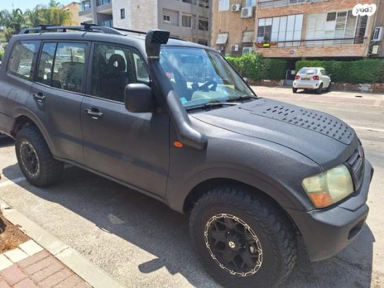מיצובישי פג'רו ארוך 4X4 GLX אוט' דיזל 7 מק' 3.2 (165 כ''ס) דיזל 2001 למכירה בקרית ביאליק