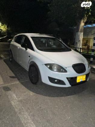 סיאט לאון Style ידני 5 דל' 1.4 (125 כ''ס) בנזין 2010 למכירה בעמנואל