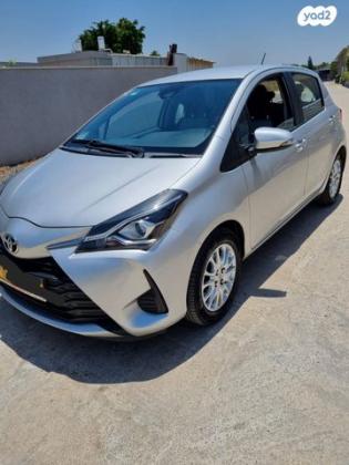 טויוטה יאריס Style אוט' 1.5 (112 כ"ס) בנזין 2017 למכירה בשוהם