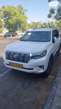 טויוטה לנד קרוזר ארוך Limited אוט' 7 מק' דיזל 5 דל' 2.8 (204 כ"ס) דיזל 2022 למכירה בגבעתיים
