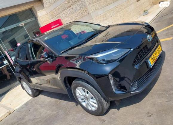 טויוטה יאריס קרוס HSD Urban אוט' 1.5 (92 כ''ס) בנזין 2022 למכירה בכרמיאל