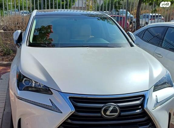 לקסוס NX 4X4 NX200T Premium אוט' 2.0 (238 כ"ס) בנזין 2017 למכירה בראשון לציון