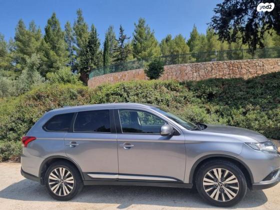 מיצובישי אאוטלנדר Instyle אוט' 7 מק' 2.0 (150 כ"ס) בנזין 2019 למכירה באביעזר