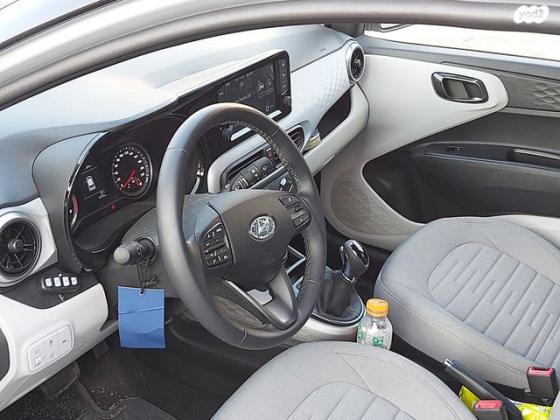 יונדאי i10 Prime Plus אוט' 1.2 (84 כ''ס) בנזין 2023 למכירה ביבנה