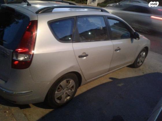 יונדאי i30CW Inspire סטיישן אוט' 1.6 (126 כ''ס) בנזין 2009 למכירה בביתר עילית