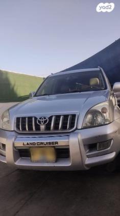 טויוטה לנד קרוזר ארוך 4X4 Luxury אוט' 8 מק' 4.0 (250 כ''ס) בנזין 2006 למכירה בחורה
